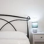 Modern 2br Retreat In - Bright & Quiet Apartmán *