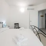 Апартаменты Modern 2br Retreat In - Bright & Quiet *